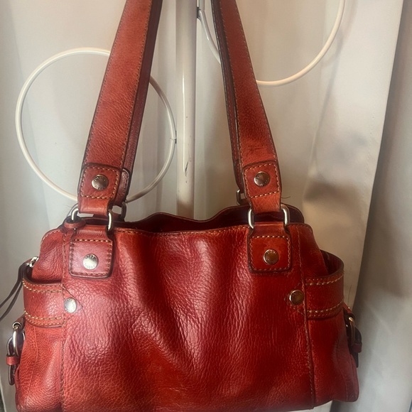 Fossil Red Leather Shoulder Bag with Slouchy Design - Picture 1 of 12